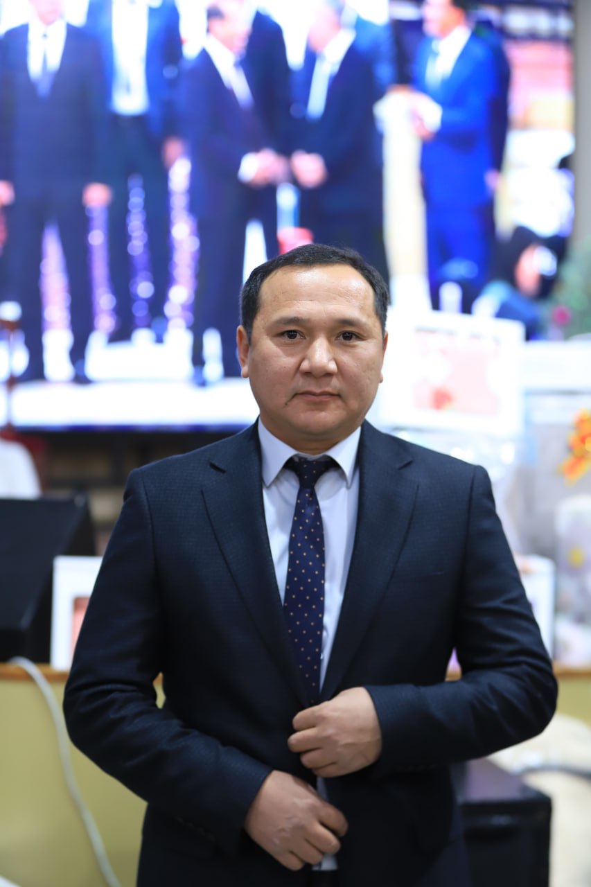 Директор научной библиотеки